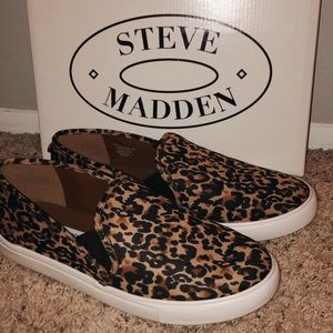 STEVE MADDEN leopard print sneakers